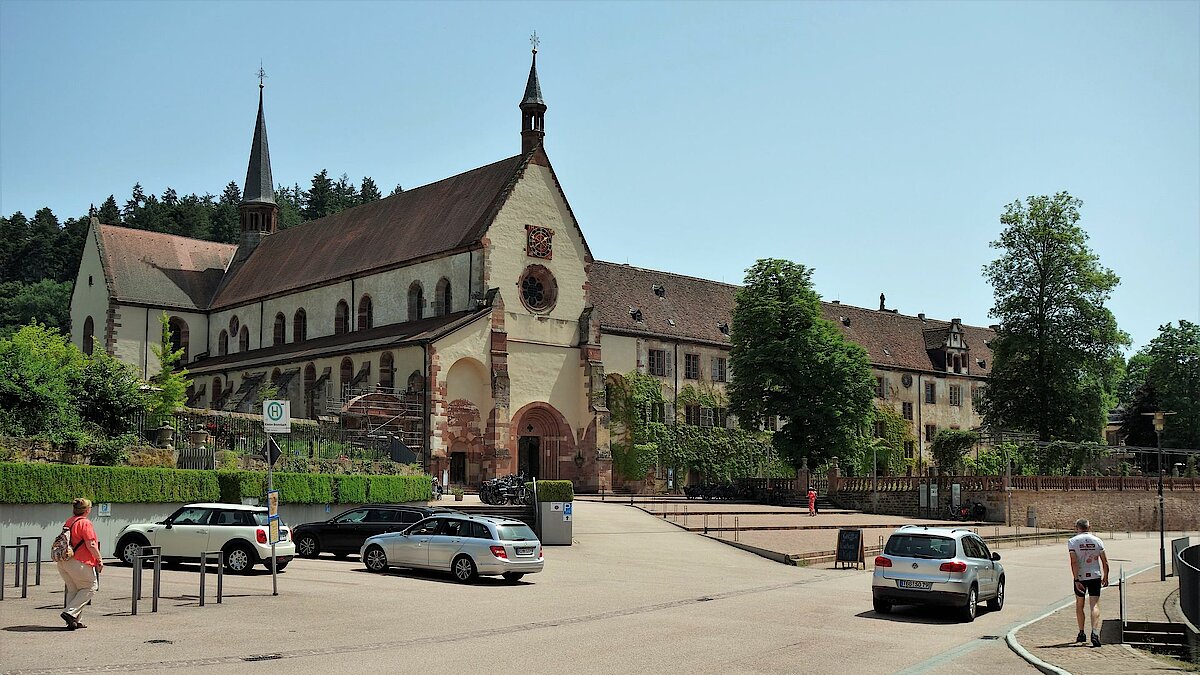 Perle des Taubertals: Kloster Bronnbach