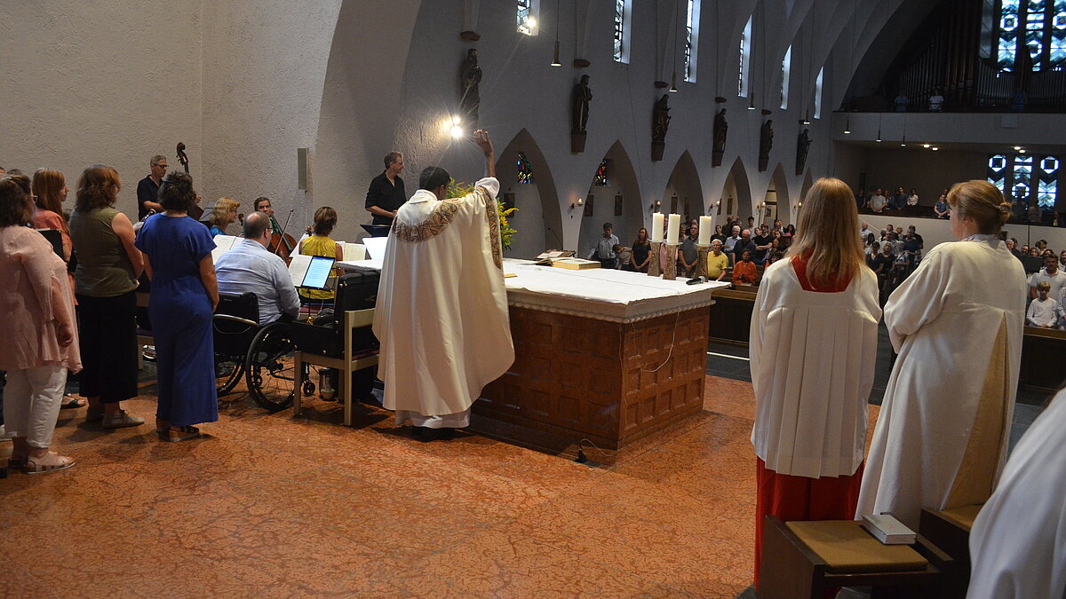 Festgottesdienst voller Jubiläen